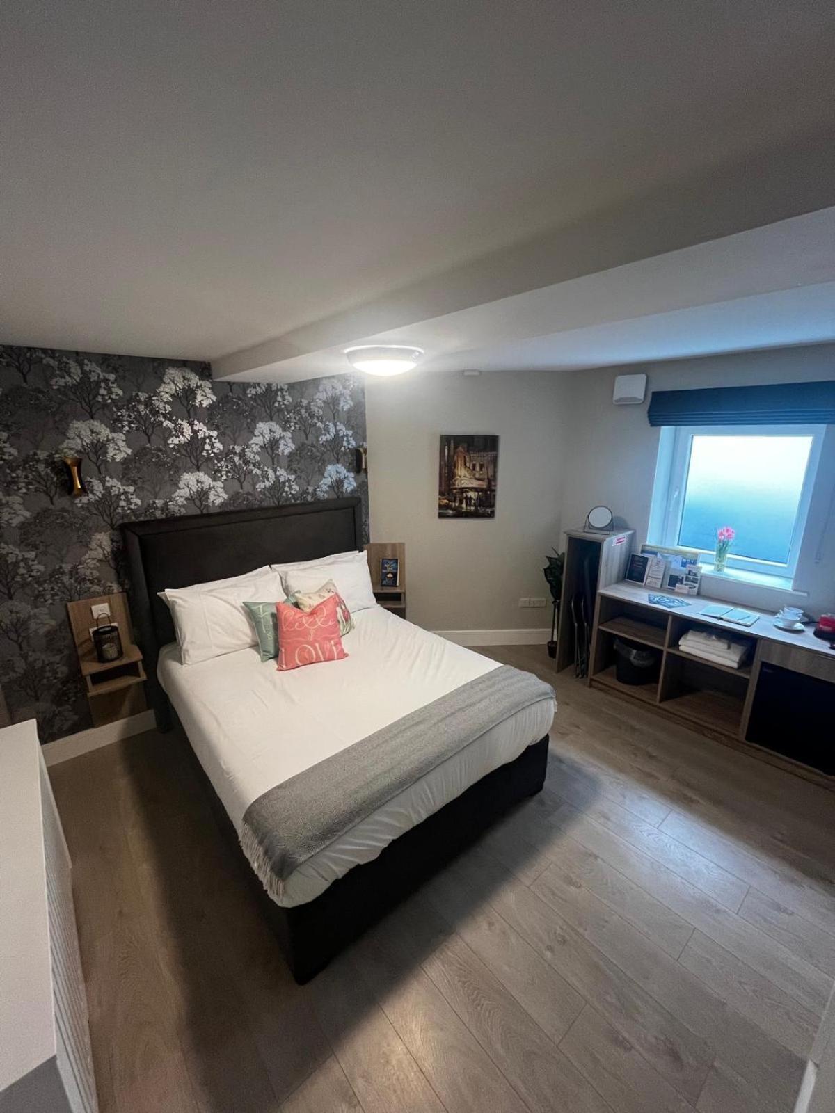 Codladh Samh Hotel Темпълмор Екстериор снимка