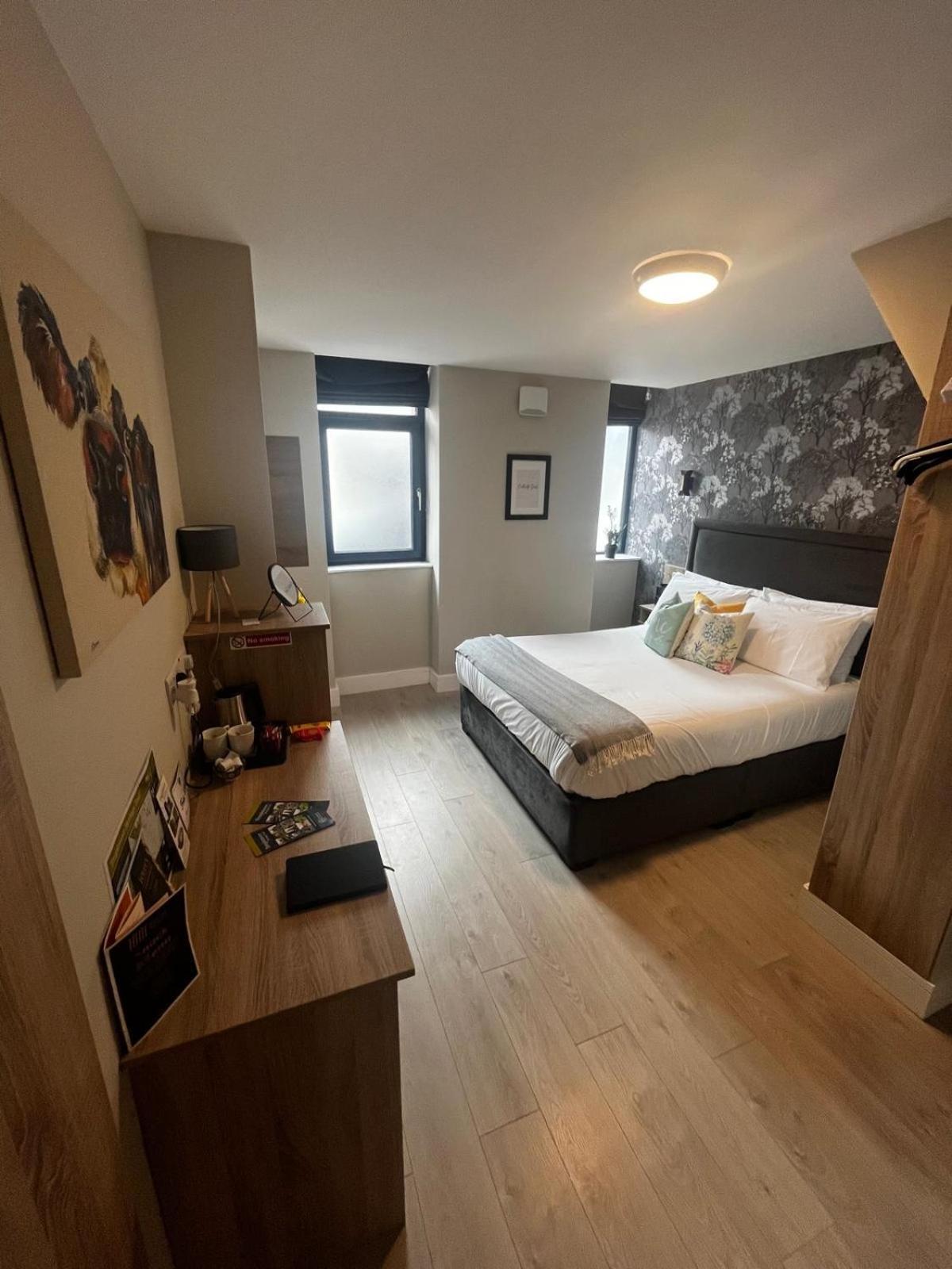 Codladh Samh Hotel Темпълмор Екстериор снимка
